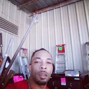 Meet your Posher, Marshall